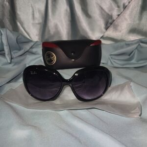 Ray-Ban Women's Black Oversized Sunglasses